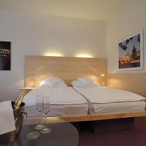 Hotel Dap, Prague